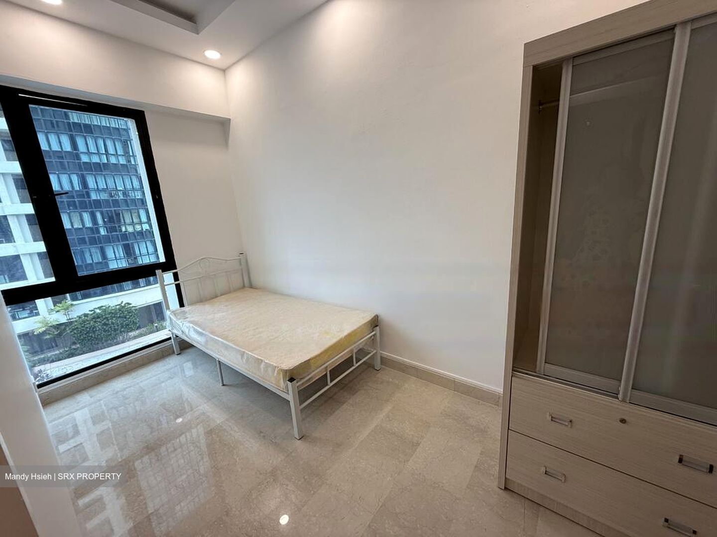 Simsville (D14), Condominium #481339161